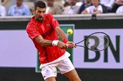 德约科维奇爆冷击败瑞士队，惊险取胜引爆全场！